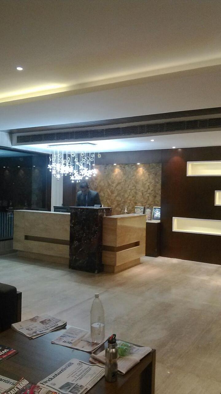 נייניטל Season Hotel מראה חיצוני תמונה